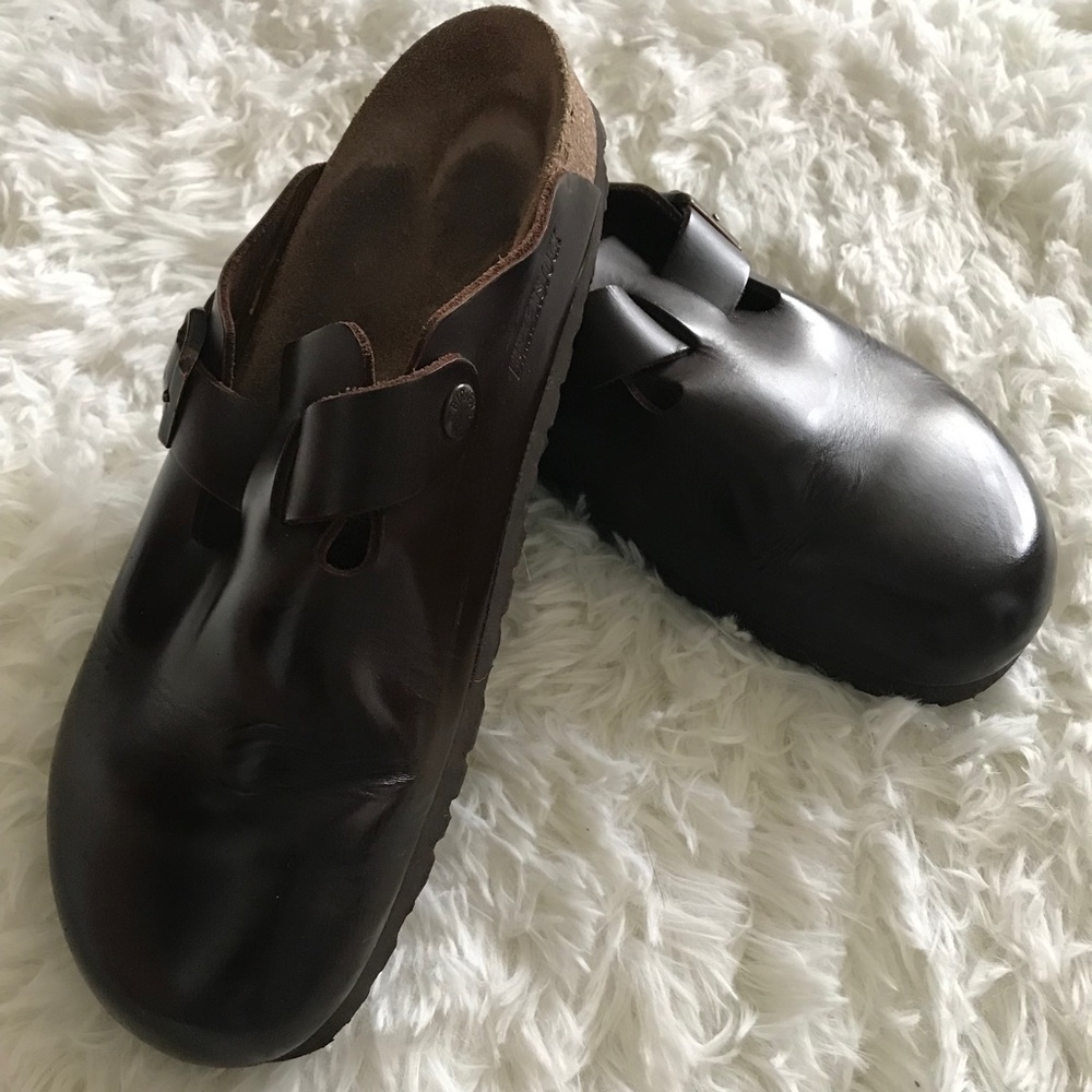 Men’s Birkenstock Boston clogs; size 10 (43)